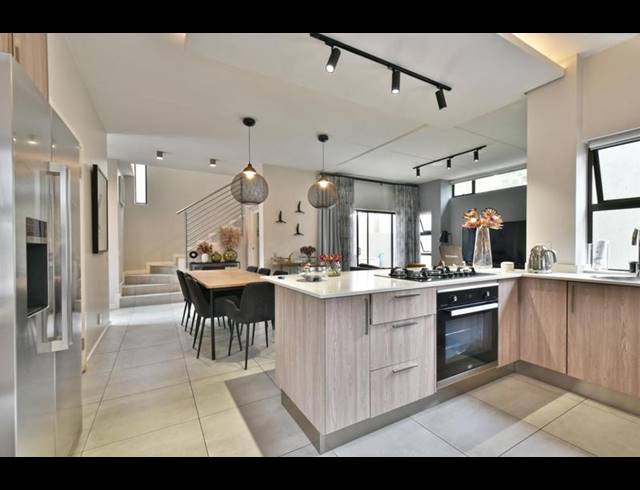3 BEDROOM HOUSE FOR SALE IN FERNDALE